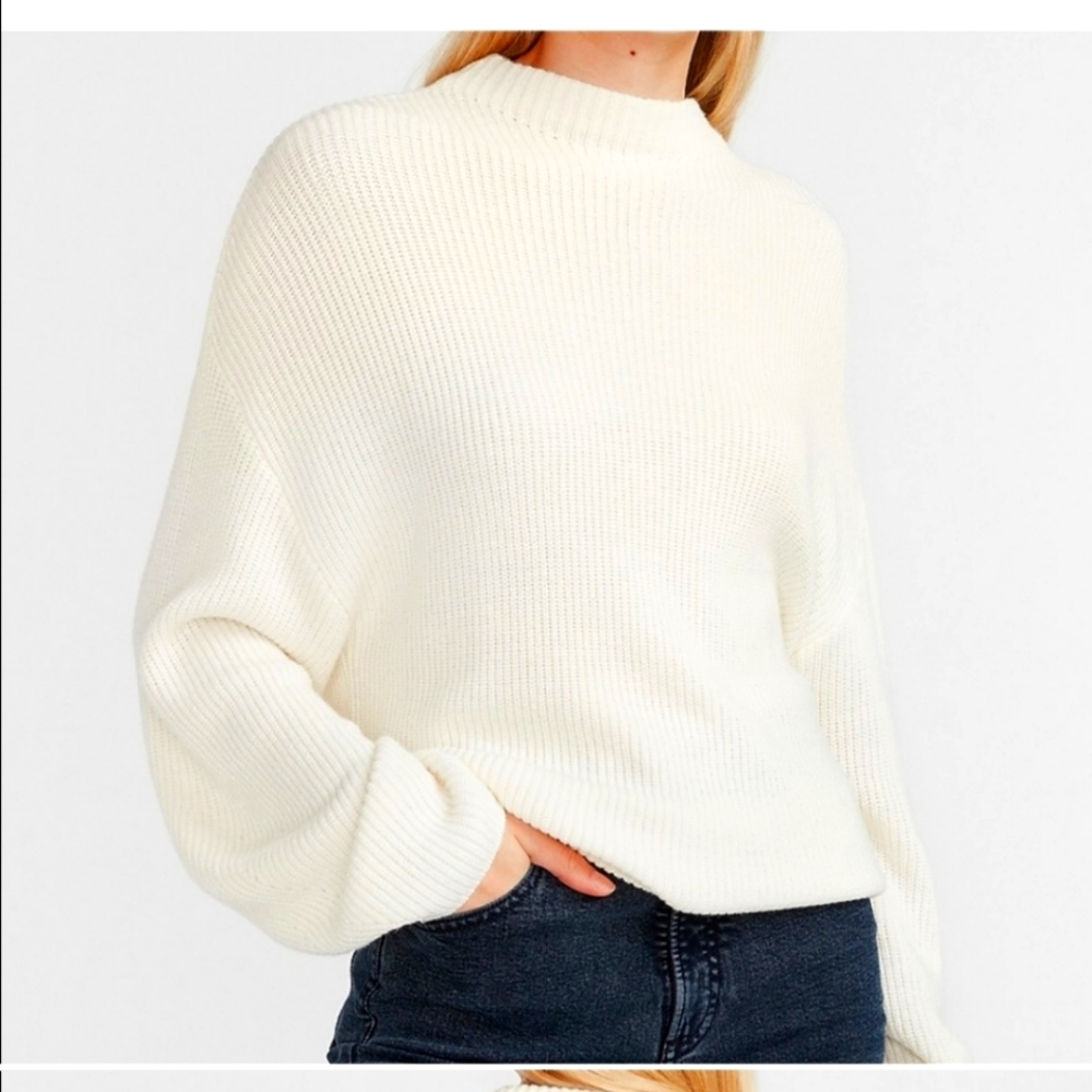 Express White Knitted Mock Neck Sweater
